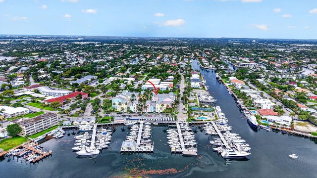 2860 Marina Circle, Lighthouse Point, FL 33064