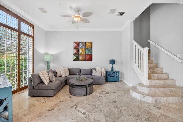 2860 Marina Circle, Lighthouse Point, FL 33064