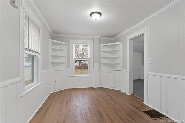 393 Huntington Street, New Haven, CT 06511