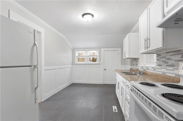 393 Huntington Street, New Haven, CT 06511