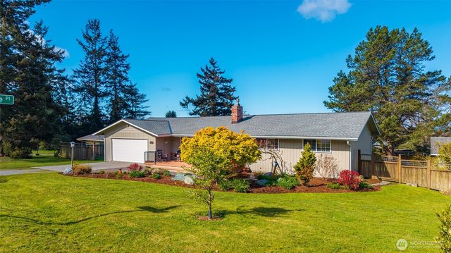 601 SW Thornberry, Oak Harbor, WA 98277