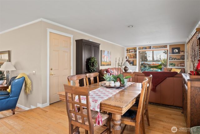 601 SW Thornberry, Oak Harbor, WA 98277