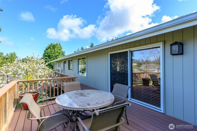 601 SW Thornberry, Oak Harbor, WA 98277