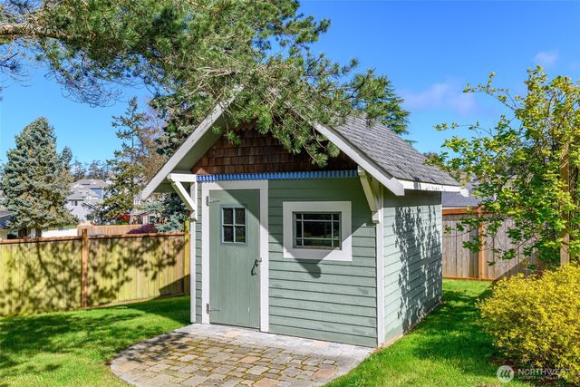601 SW Thornberry, Oak Harbor, WA 98277