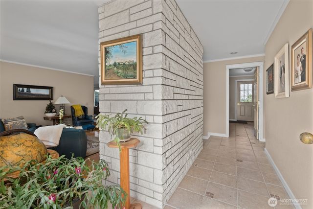 601 SW Thornberry, Oak Harbor, WA 98277