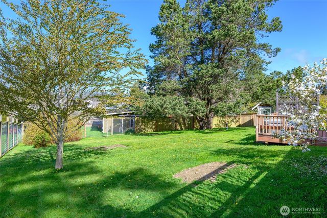601 SW Thornberry, Oak Harbor, WA 98277
