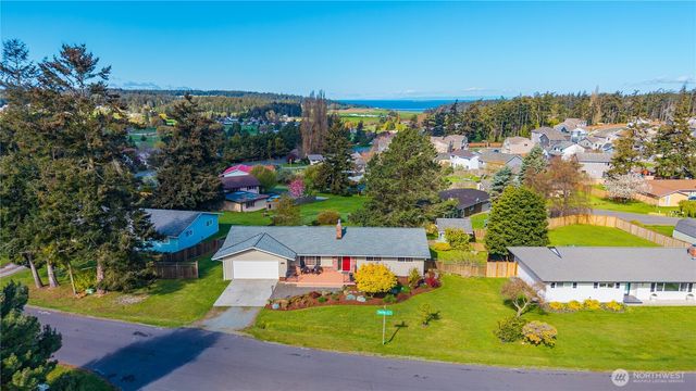 601 SW Thornberry, Oak Harbor, WA 98277