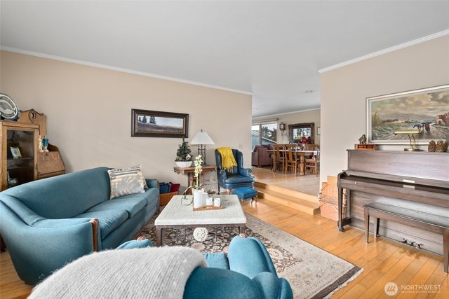 601 SW Thornberry, Oak Harbor, WA 98277