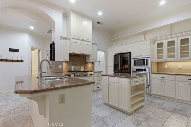 2144 King Arthur Court, Merced, CA 95340