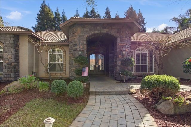 2144 King Arthur Court, Merced, CA 95340