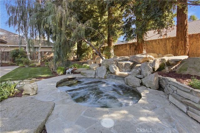 2144 King Arthur Court, Merced, CA 95340