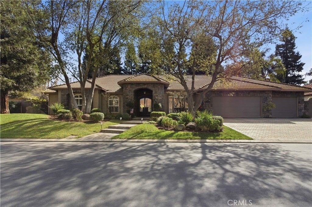 2144 King Arthur Court, Merced, CA 95340