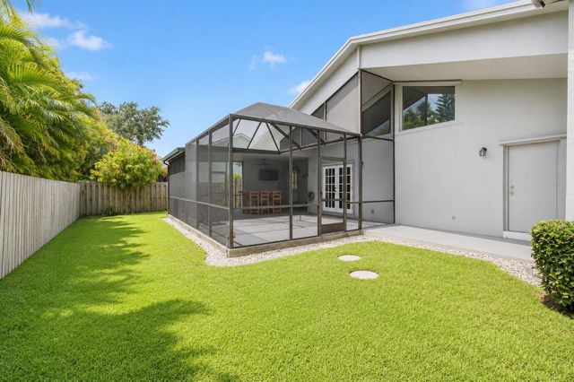 3001 Eagle Drive, Delray Beach, FL 33444