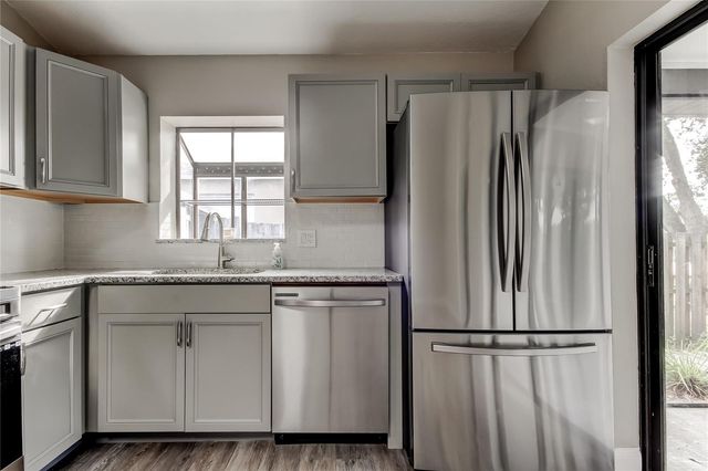 206 BEDFORD STREET, Oldsmar, FL 34677