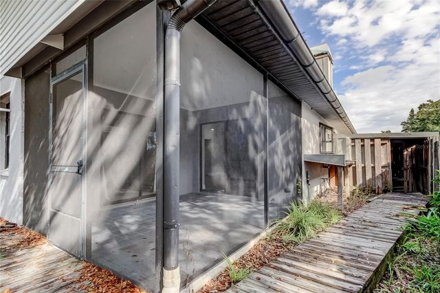 206 BEDFORD STREET, Oldsmar, FL 34677