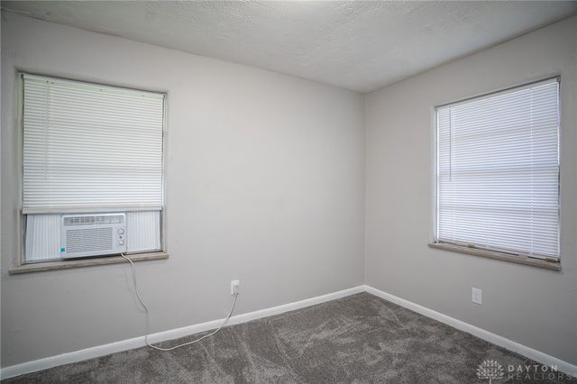 2525 Lakeview Avenue, Dayton, OH 45417