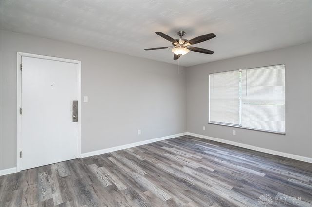 2525 Lakeview Avenue, Dayton, OH 45417