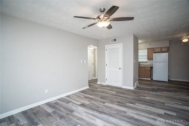 2525 Lakeview Avenue, Dayton, OH 45417