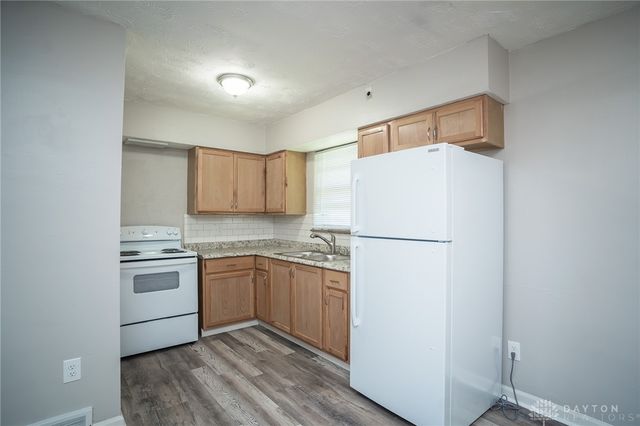 2525 Lakeview Avenue, Dayton, OH 45417