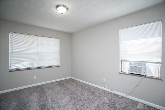 2525 Lakeview Avenue, Dayton, OH 45417