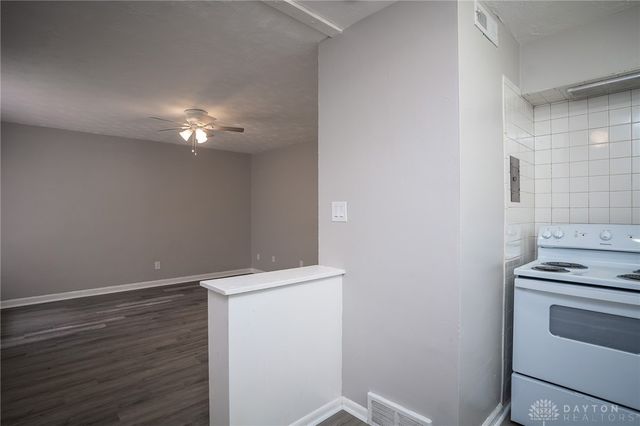 2525 Lakeview Avenue, Dayton, OH 45417