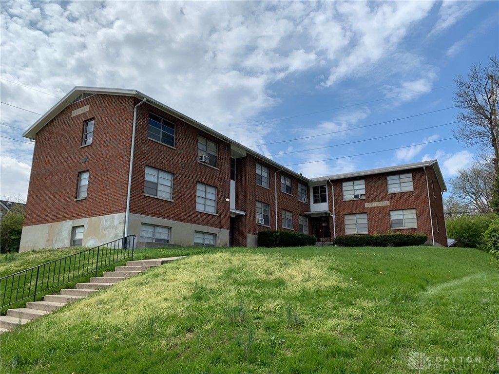 2525 Lakeview Avenue, Dayton, OH 45417