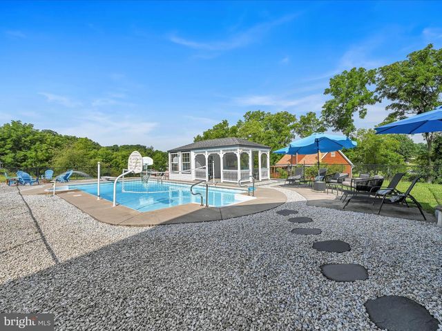 1353 STAG DR, Auburn, PA 17922