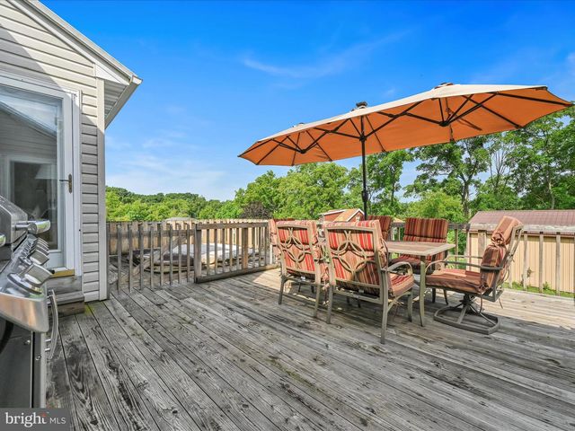 1353 STAG DR, Auburn, PA 17922