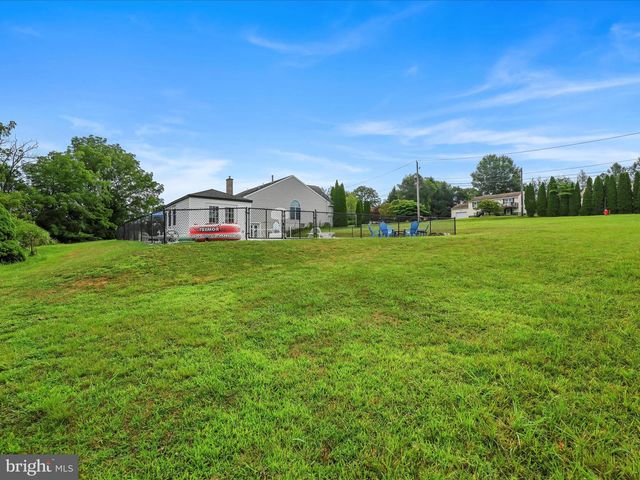 1353 STAG DR, Auburn, PA 17922