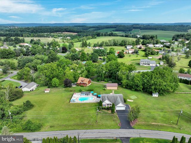 1353 STAG DR, Auburn, PA 17922