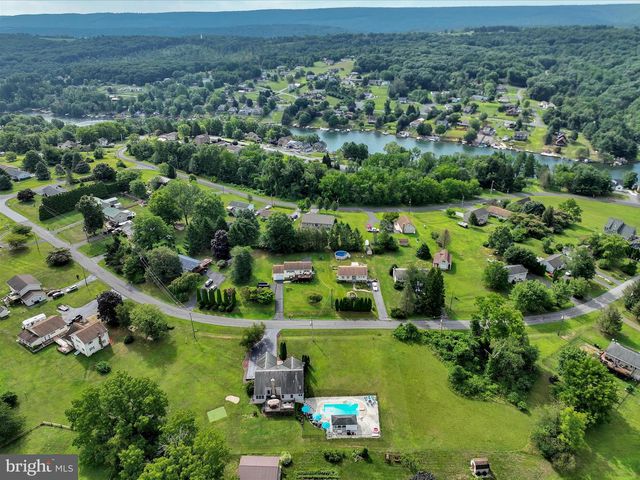1353 STAG DR, Auburn, PA 17922