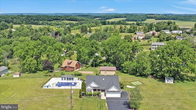 1353 STAG DR, Auburn, PA 17922