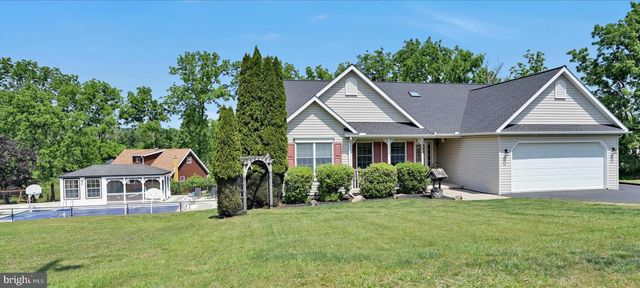 1353 STAG DR, Auburn, PA 17922