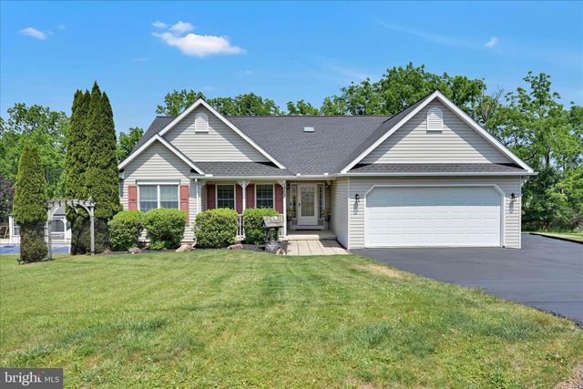 1353 STAG DR, Auburn, PA 17922
