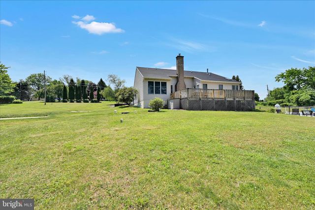 1353 STAG DR, Auburn, PA 17922