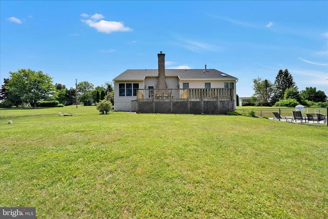 1353 STAG DR, Auburn, PA 17922