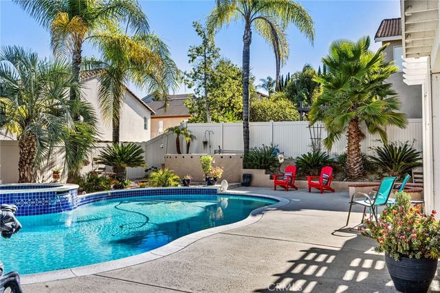 44402 Katie Court, Temecula, CA 92592