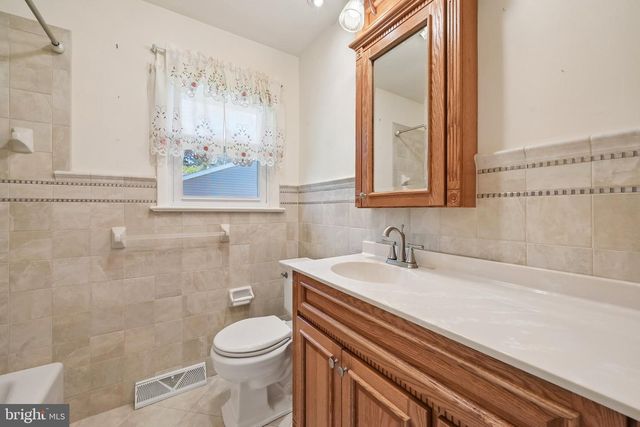816 WAYSIDE LN, Haddonfield, NJ 08033