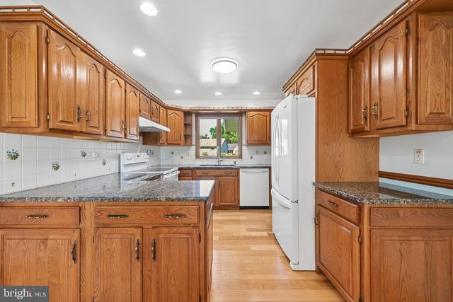 816 WAYSIDE LN, Haddonfield, NJ 08033
