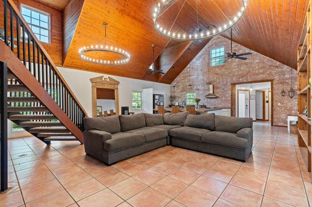 5750 James B. Pirtle Avenue, Southwest Ranches, FL 33330