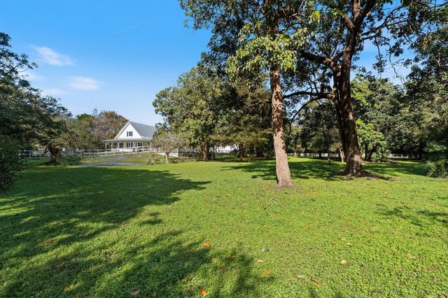 5750 James B. Pirtle Avenue, Southwest Ranches, FL 33330