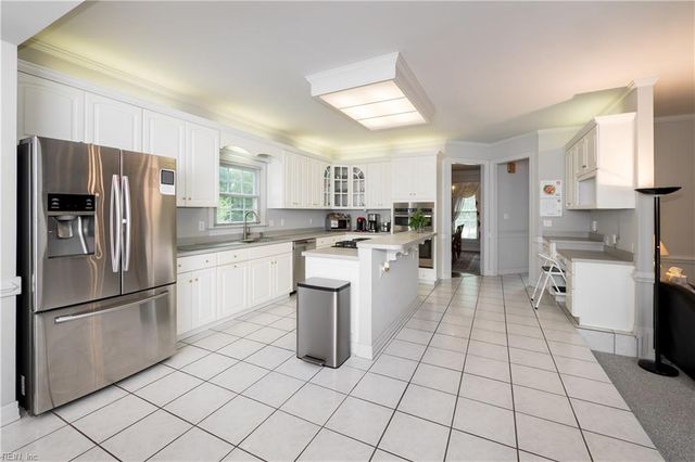 1539 Bordeaux PL, Norfolk, VA 23509