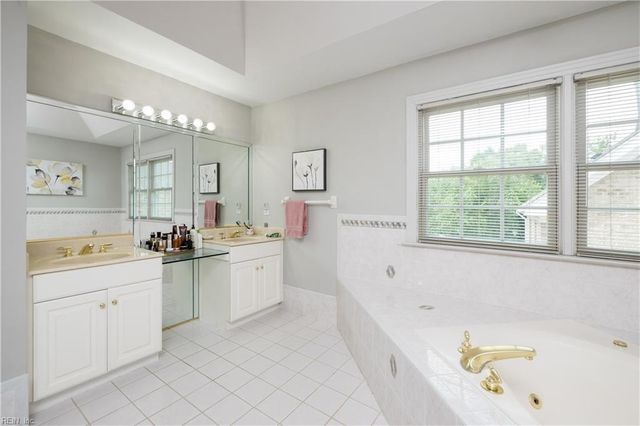 1539 Bordeaux PL, Norfolk, VA 23509