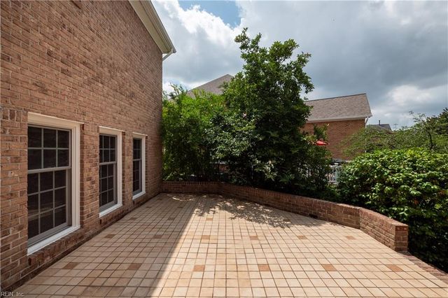 1539 Bordeaux PL, Norfolk, VA 23509