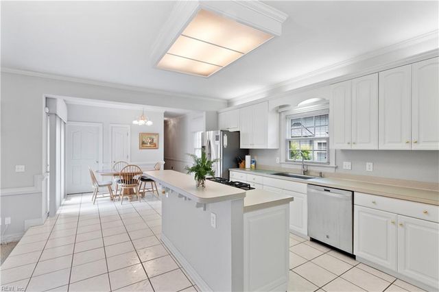 1539 Bordeaux PL, Norfolk, VA 23509