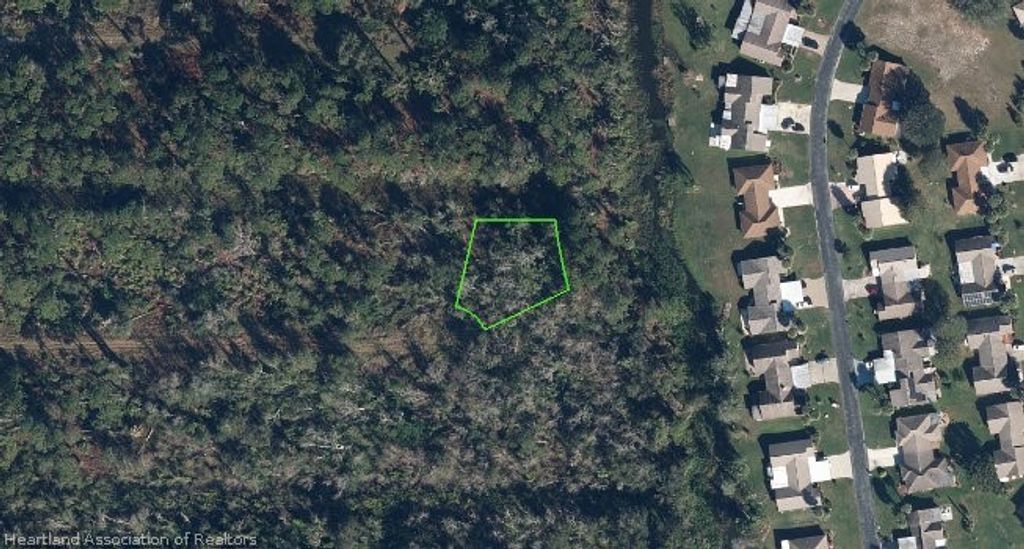 3001 Jack Avenue, Lake Placid, FL 33852