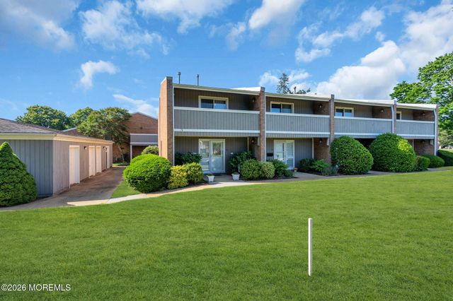 52 Linden Court, Spring Lake Heights, NJ 07762