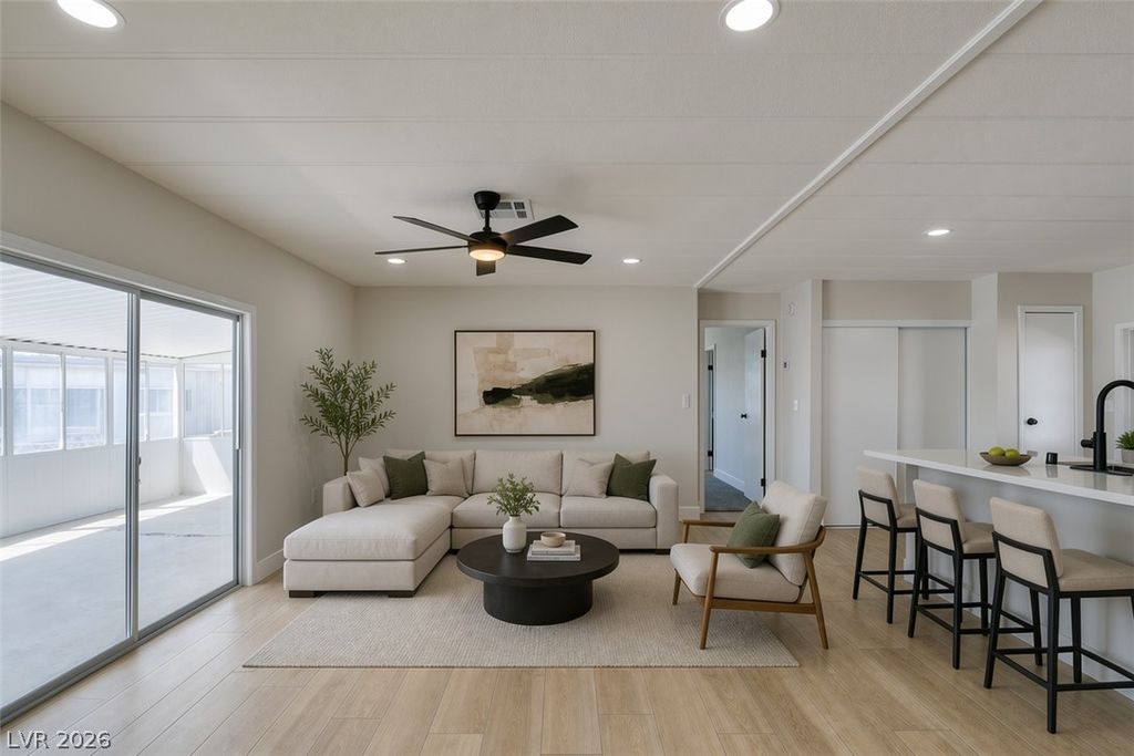 253 Sir Phillip Street, Las Vegas, NV 89110 — photo 5