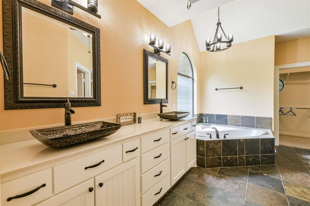 26150 Crown Ranch Boulevard, Montgomery, TX 77316