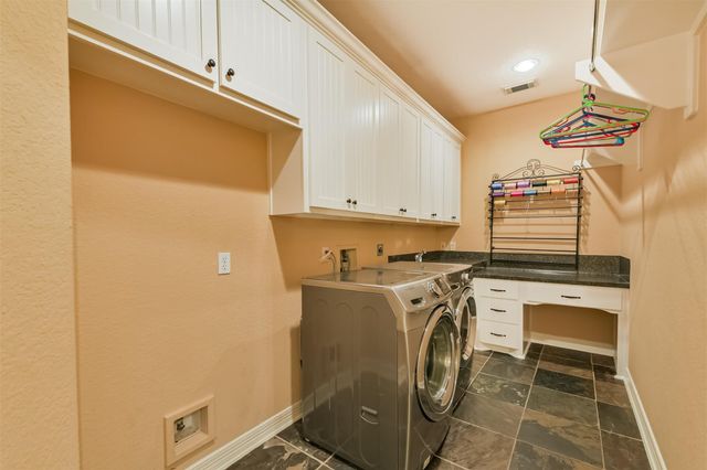 26150 Crown Ranch Boulevard, Montgomery, TX 77316